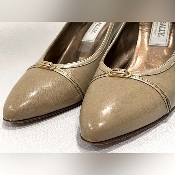 Vintage Bally Heels - Picture 3 of 9